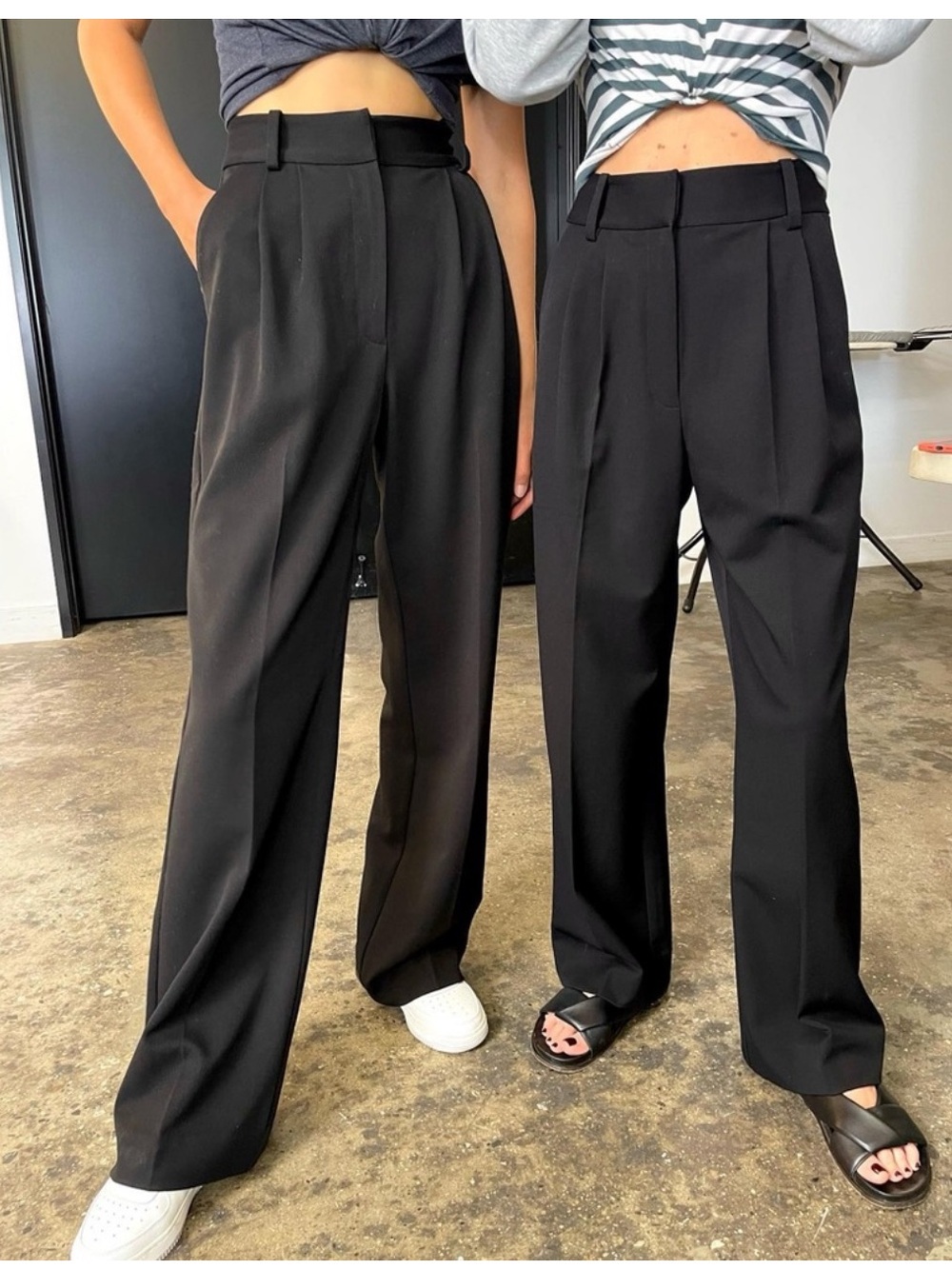 FAVORITE DAUGHTER The Favorite Pant in Black Pleat Front Size 6